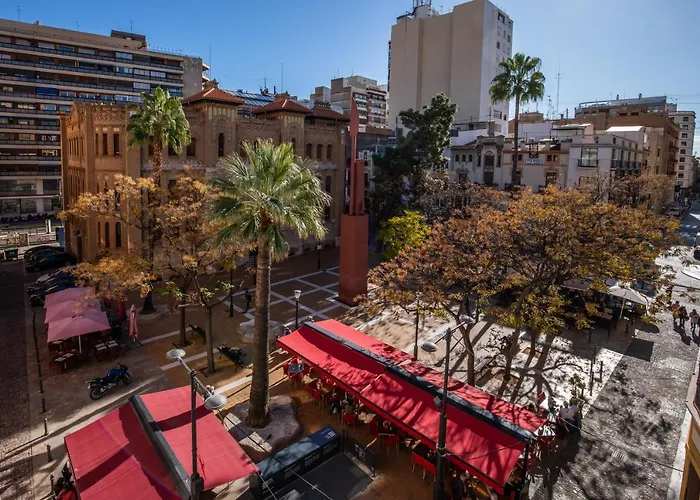 Hotel cerca del colegio: Suites Castellón